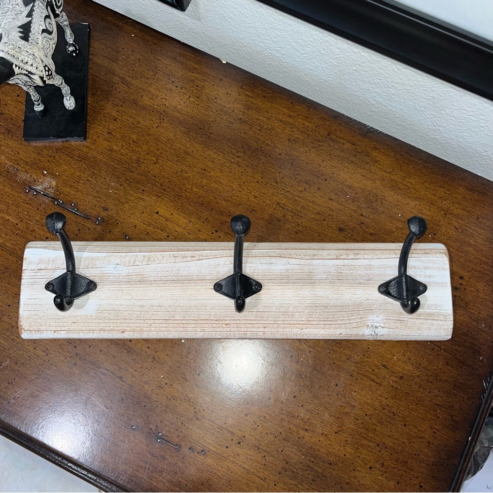 Rustic Brown and Black Wall Hooks (1-217)
